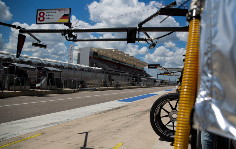 Illustration for article titled This Is Your Lone Star Le Mans Uber-Huge Photo Gallery